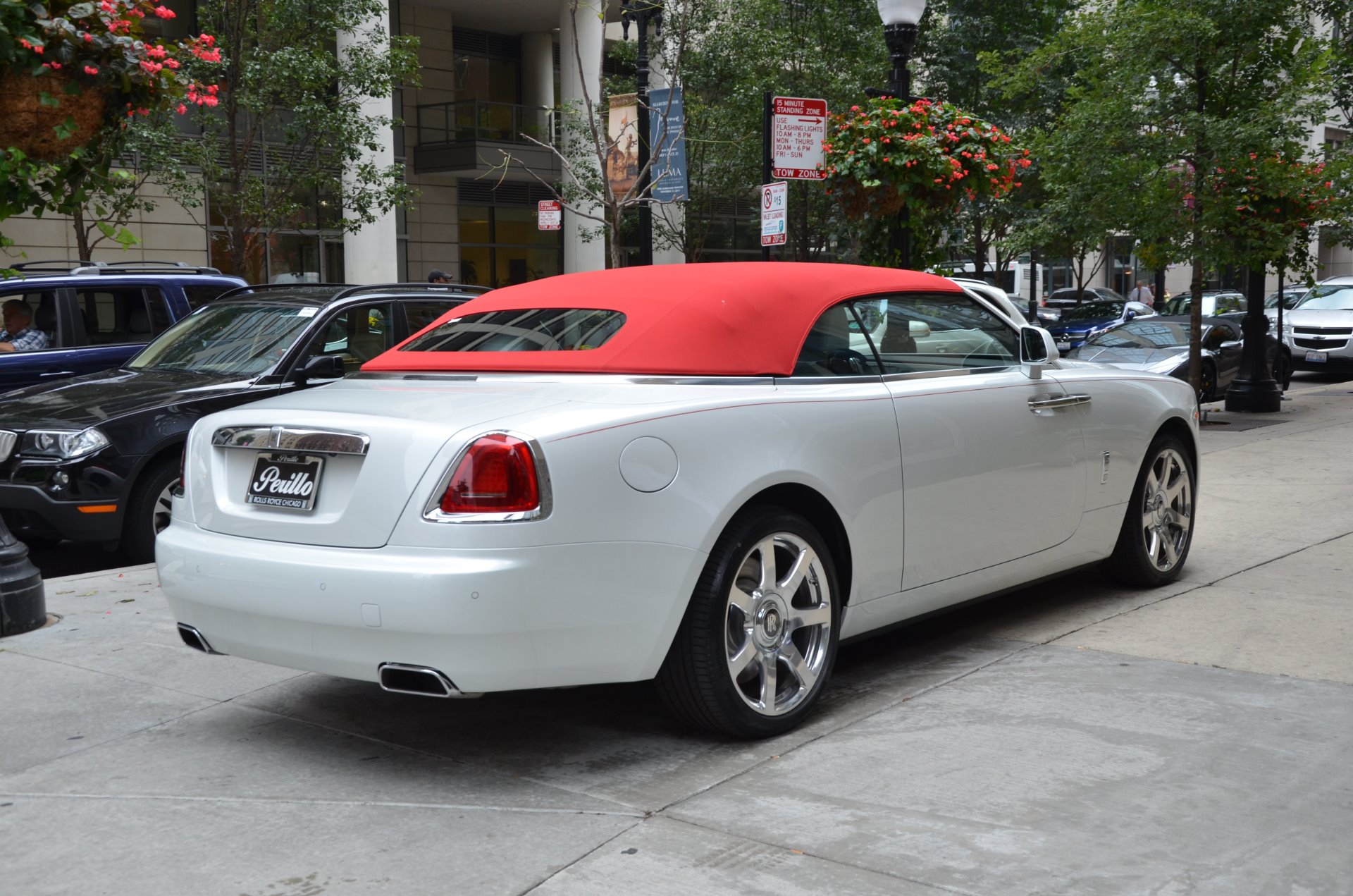 2018 Rolls-Royce Dawn Fashion, 19/20