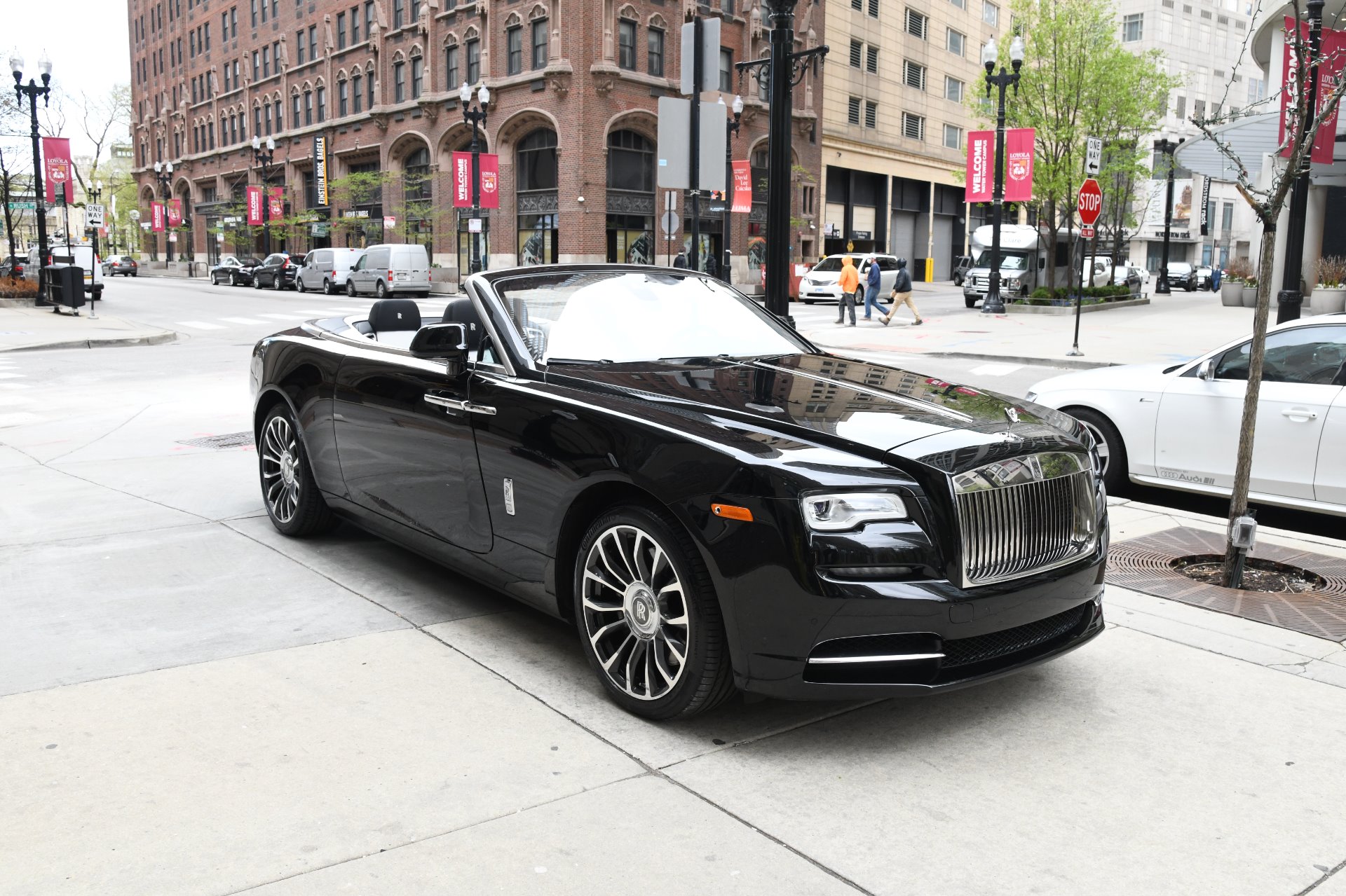 2018 Rolls-Royce Dawn, 2/20