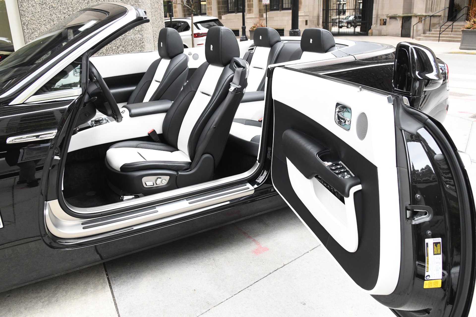 2018 Rolls-Royce Dawn, 6/20