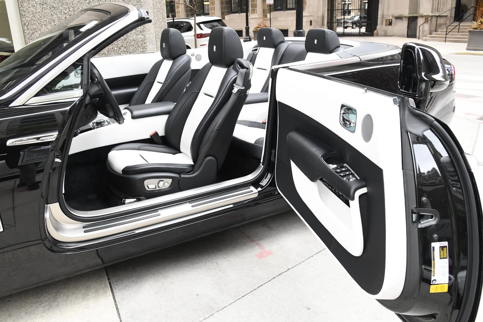 2018 Rolls-Royce Dawn for sale, photo 6 of 20