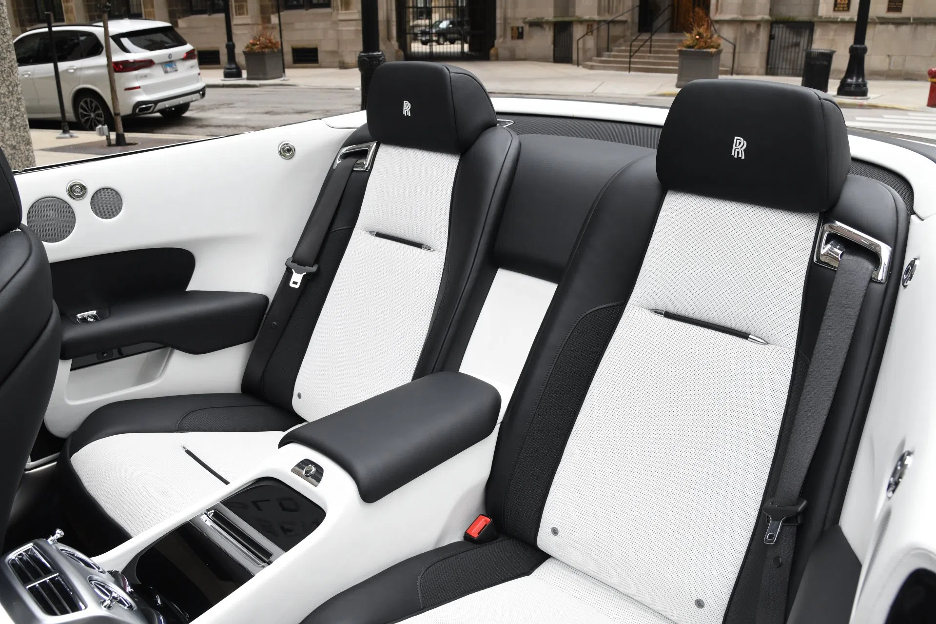 2018 Rolls-Royce Dawn interior, seats, Arctic White
