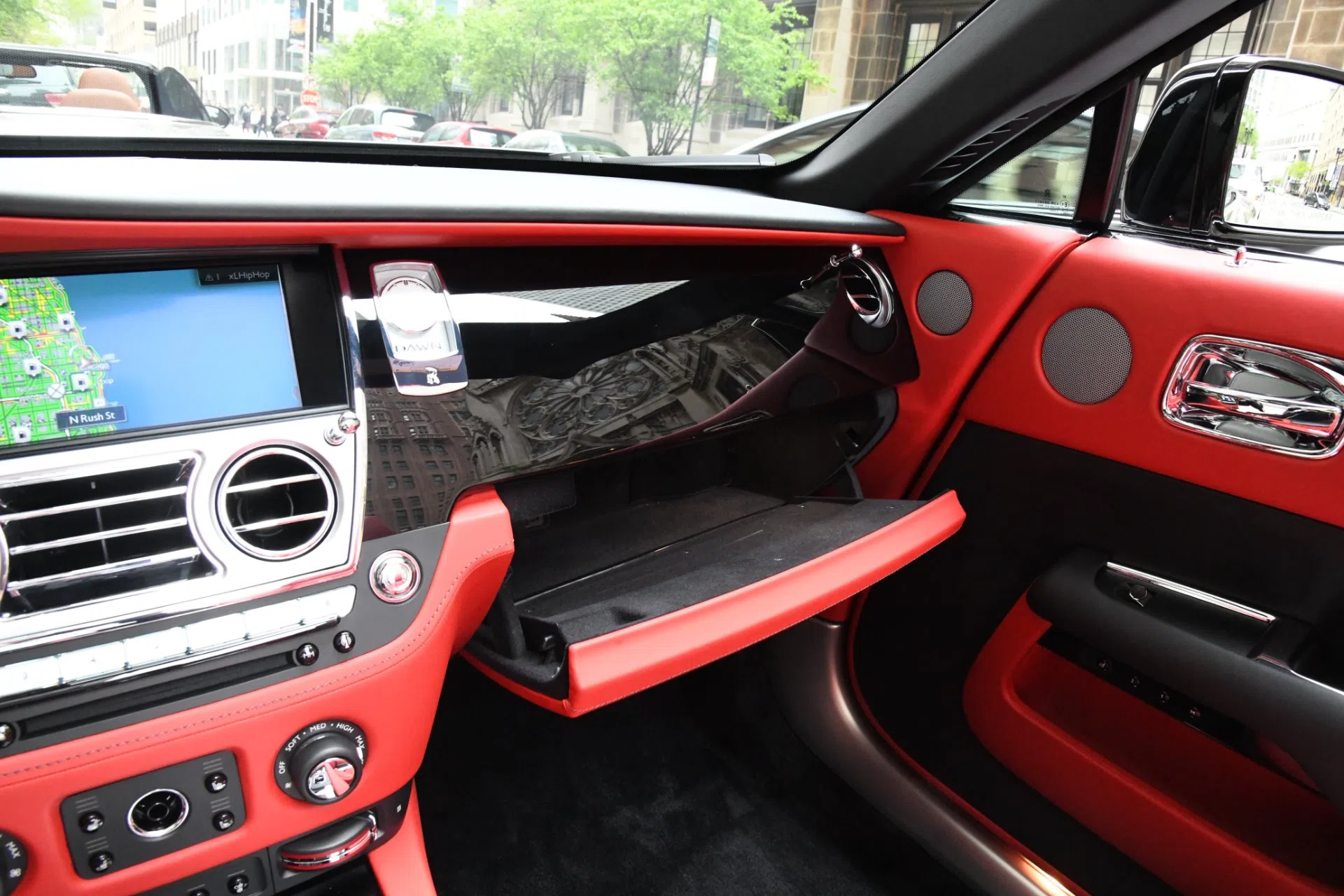 2018 Rolls-Royce Dawn interior, door panel, MUGELLO RED