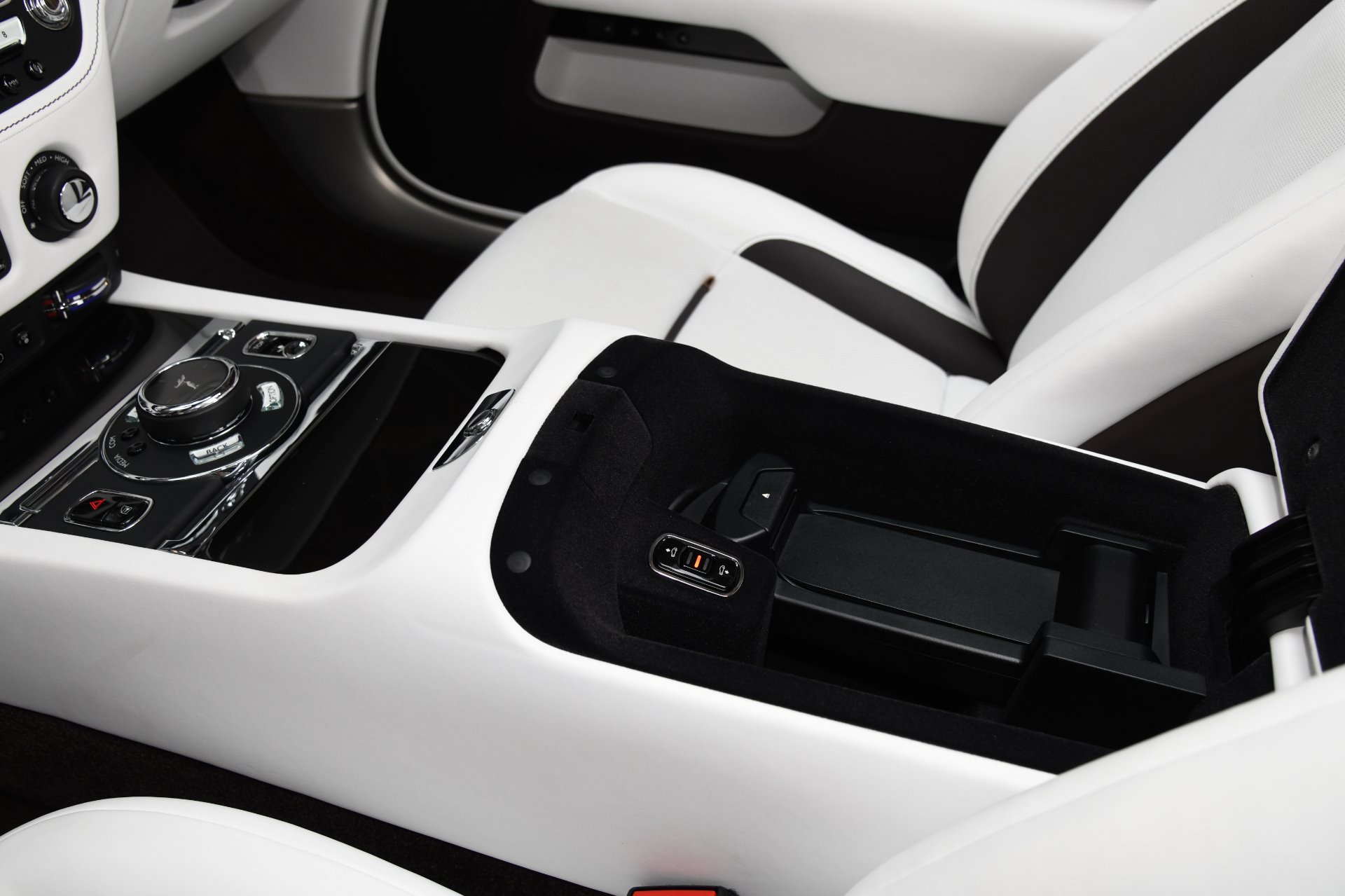 2018 Rolls-Royce Dawn Music EDITION, 12/18