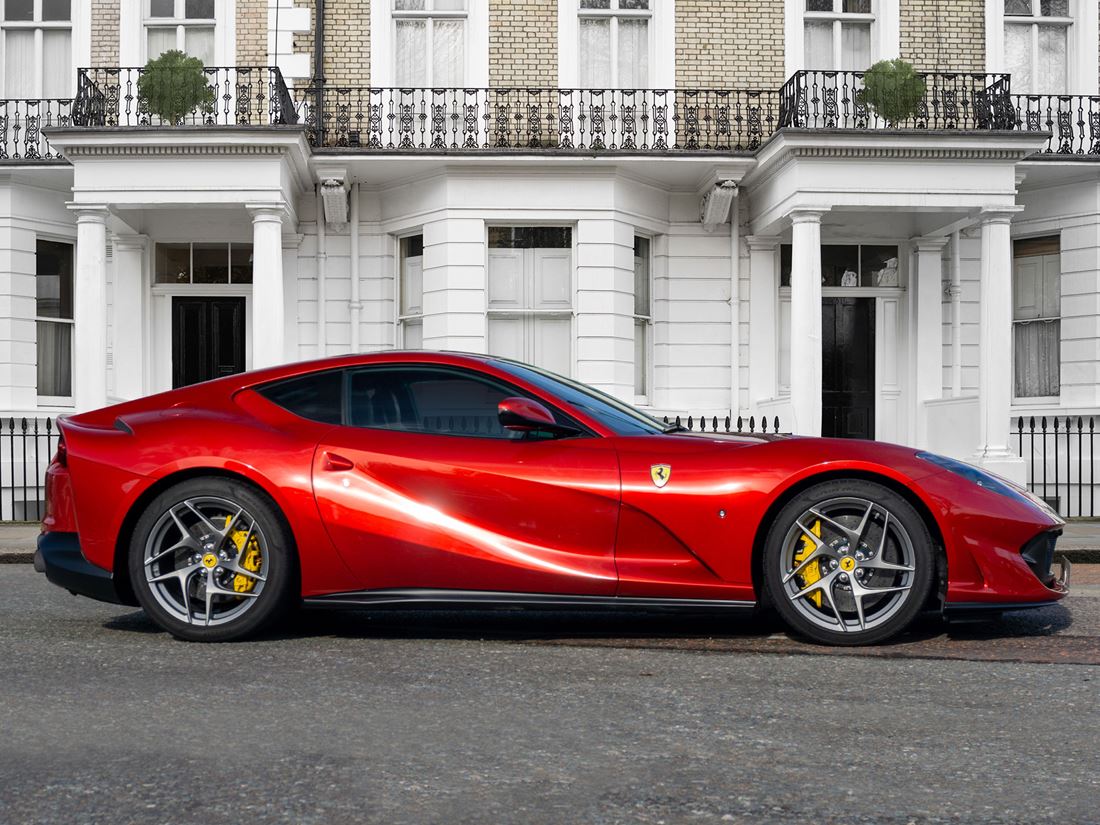 2018 Ferrari 812 Superfast, 8/16