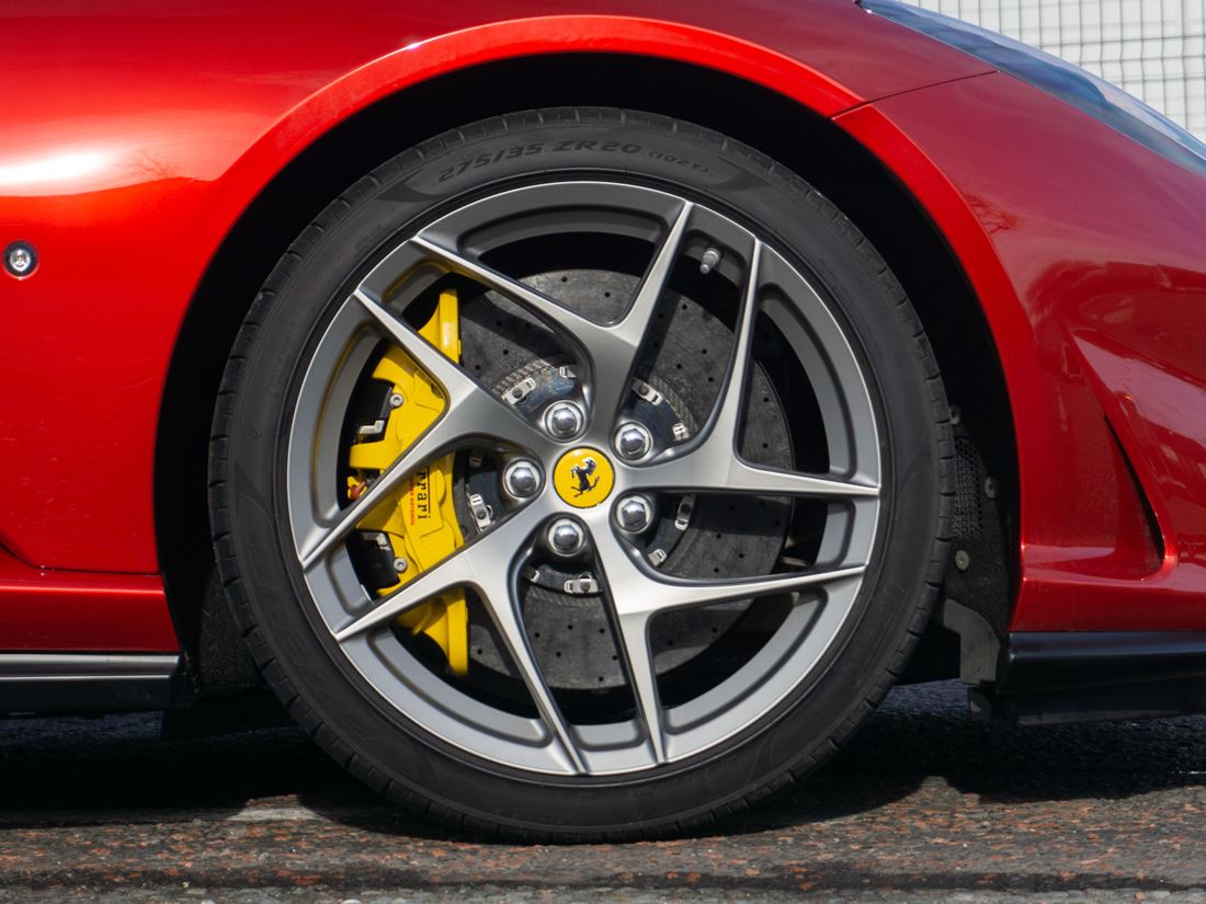 2018 Ferrari 812 Superfast, 15/16