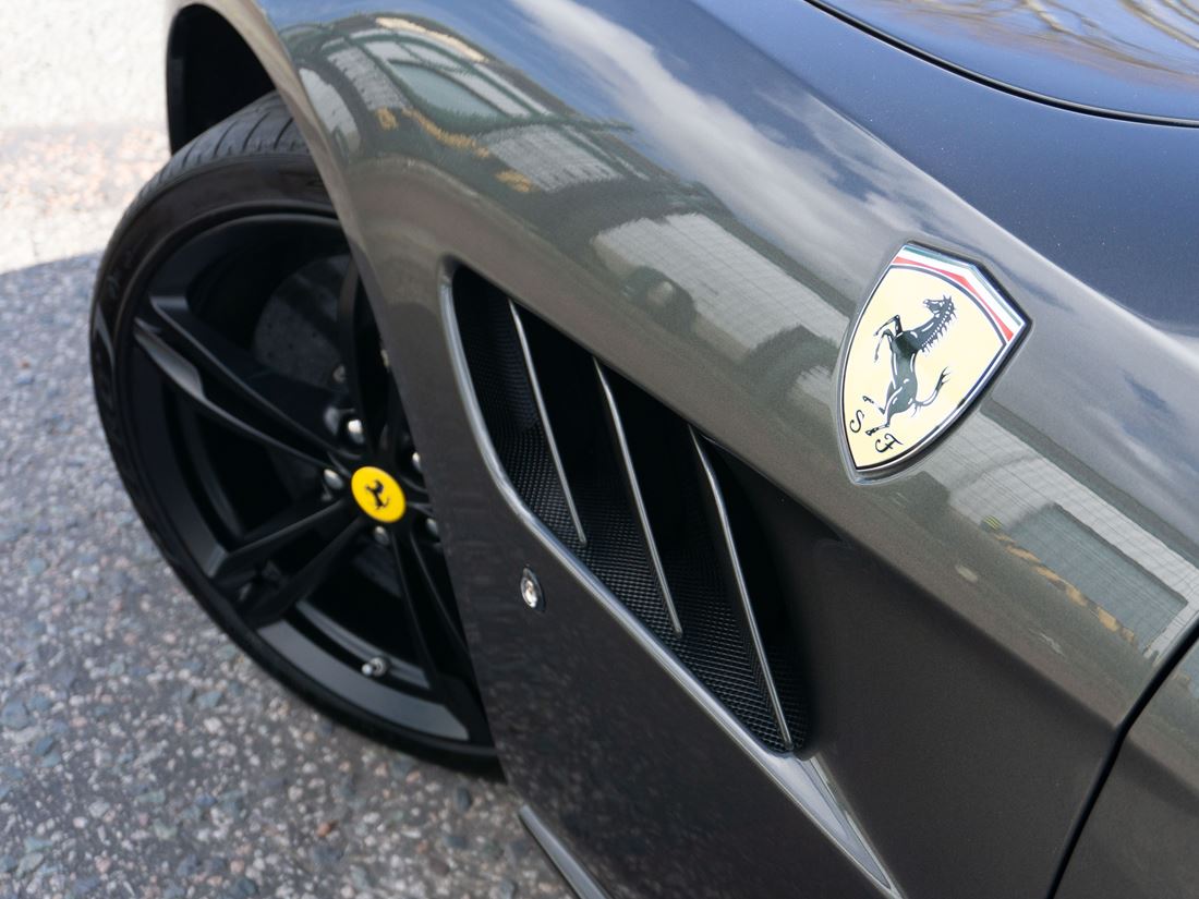 2017 Ferrari GTC4Lusso V12, 13/20