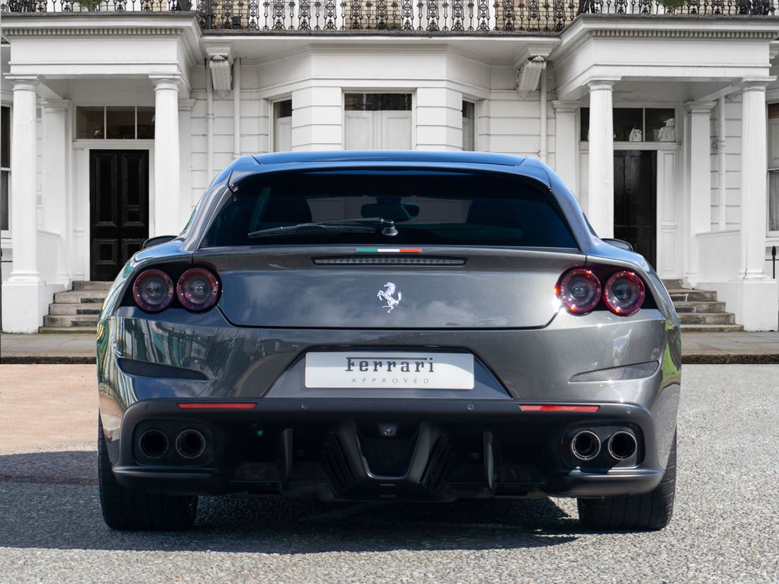 2017 Ferrari GTC4Lusso V12, 19/20