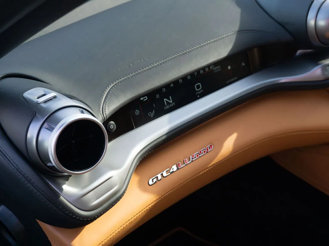 2019 Ferrari GTC4Lusso interior, center console, Cuoio