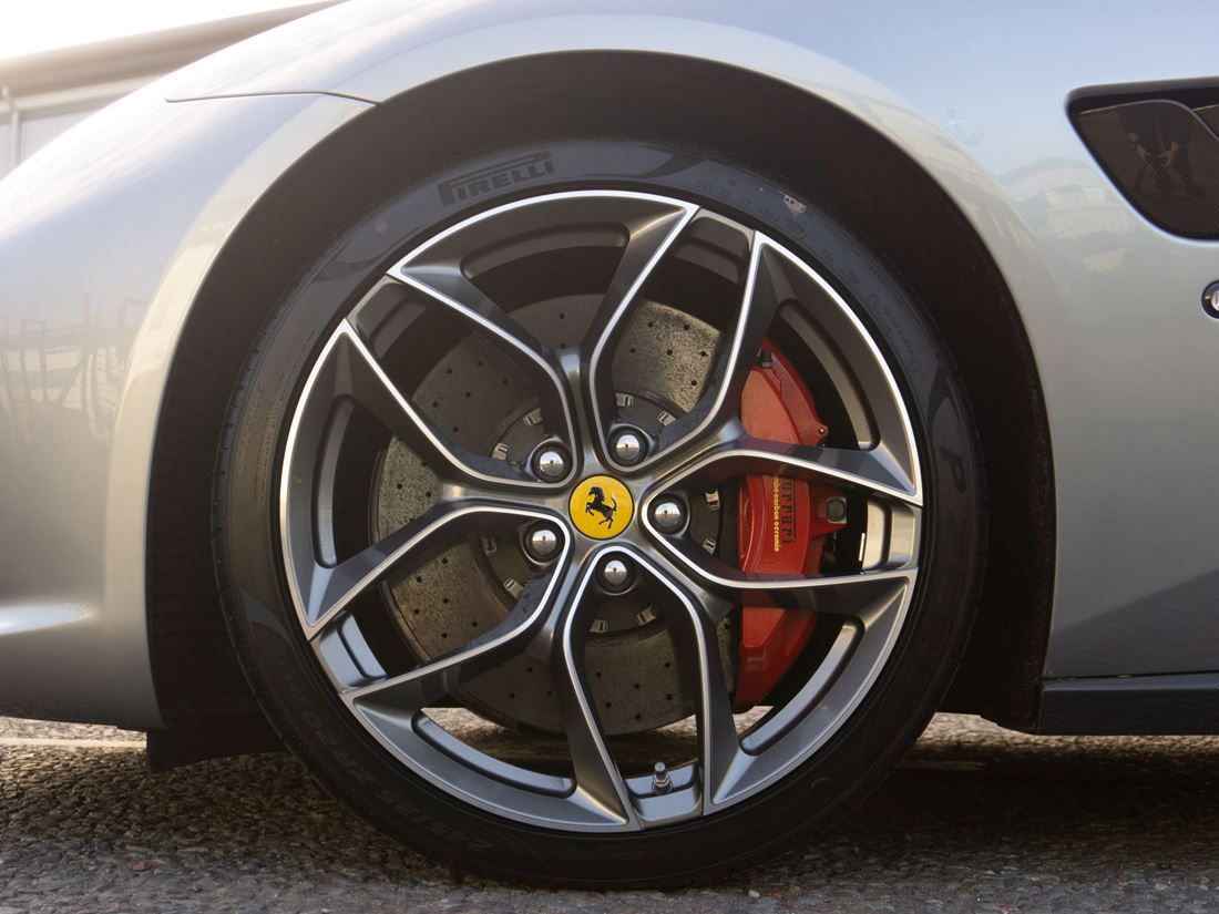 2017 Ferrari GTC4Lusso T, 14/17