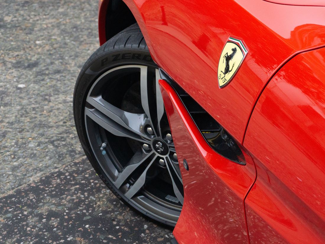 2018 Ferrari Portofino, 5/19