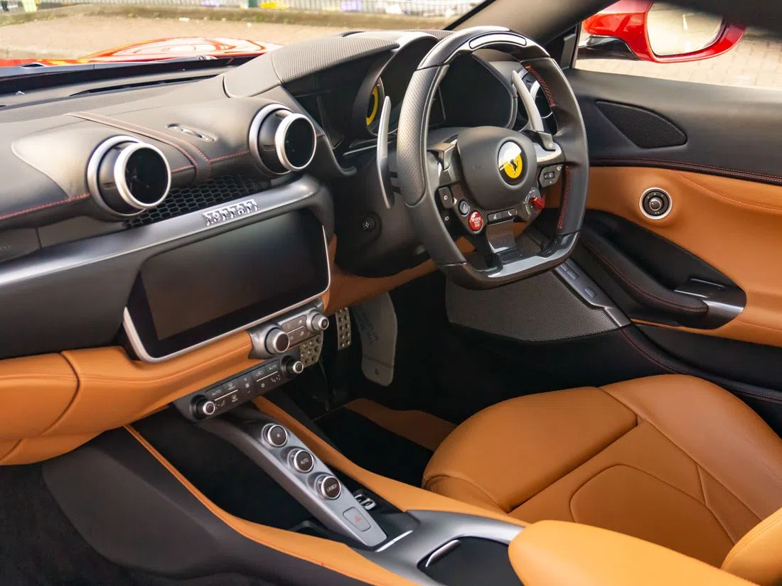2019 Ferrari Portofino interior, dashboard, Cuoio