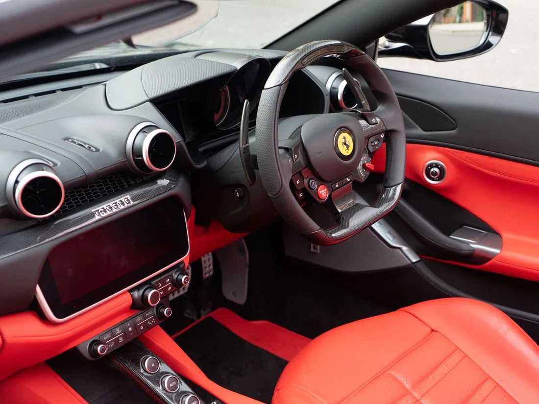 2020 Ferrari Portofino interior, dashboard, Rosso Ferrari