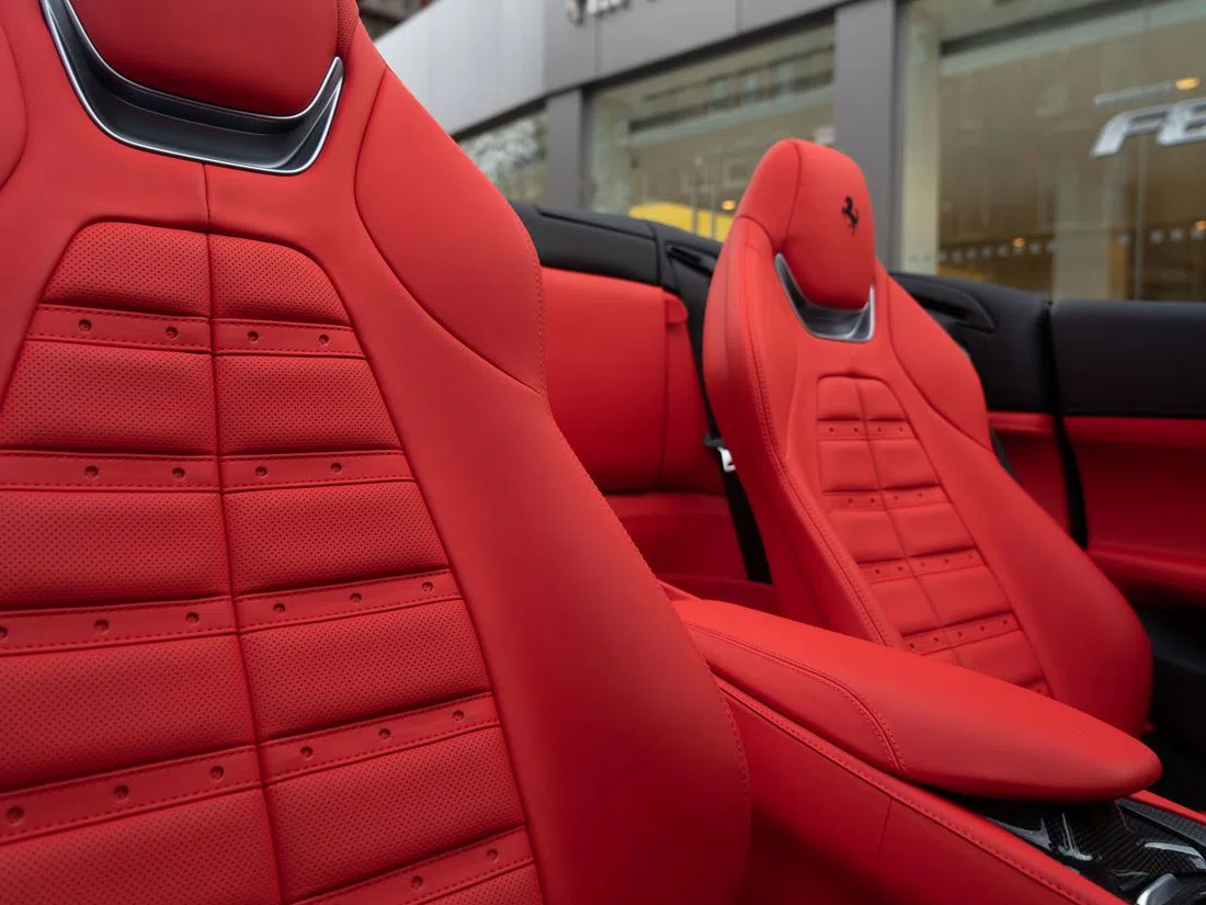 2020 Ferrari Portofino interior, seats, Rosso Ferrari