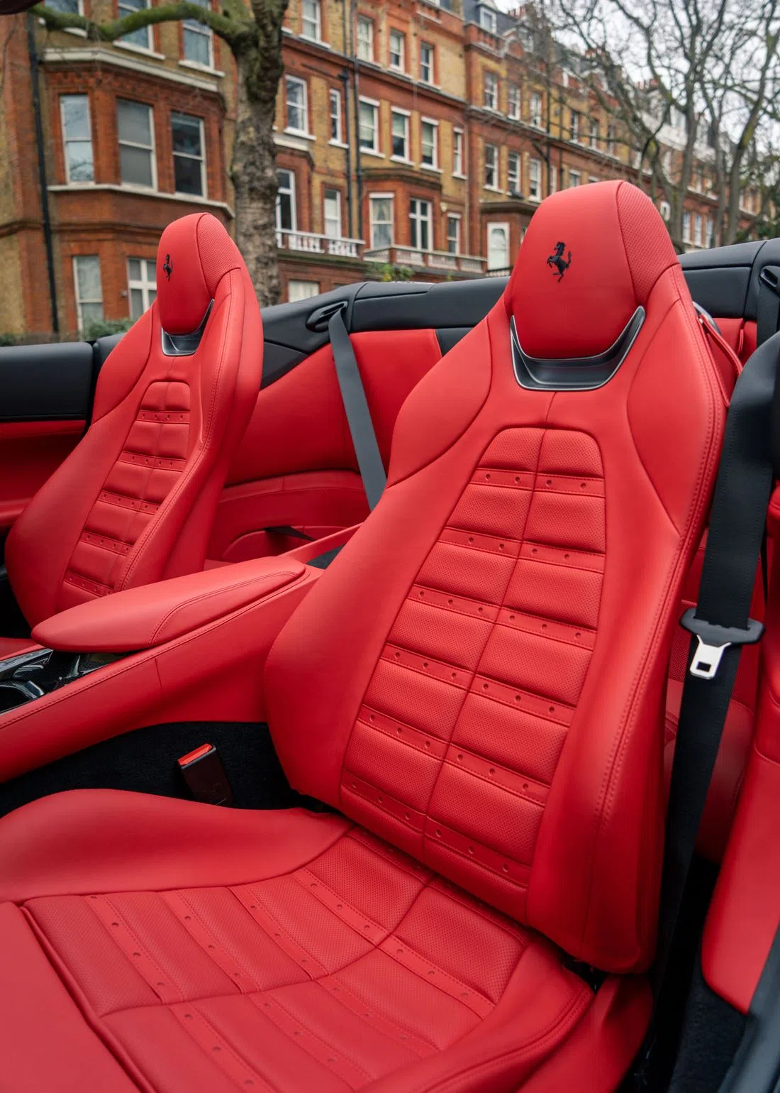 2020 Ferrari Portofino interior, seats, Rosso Ferrari