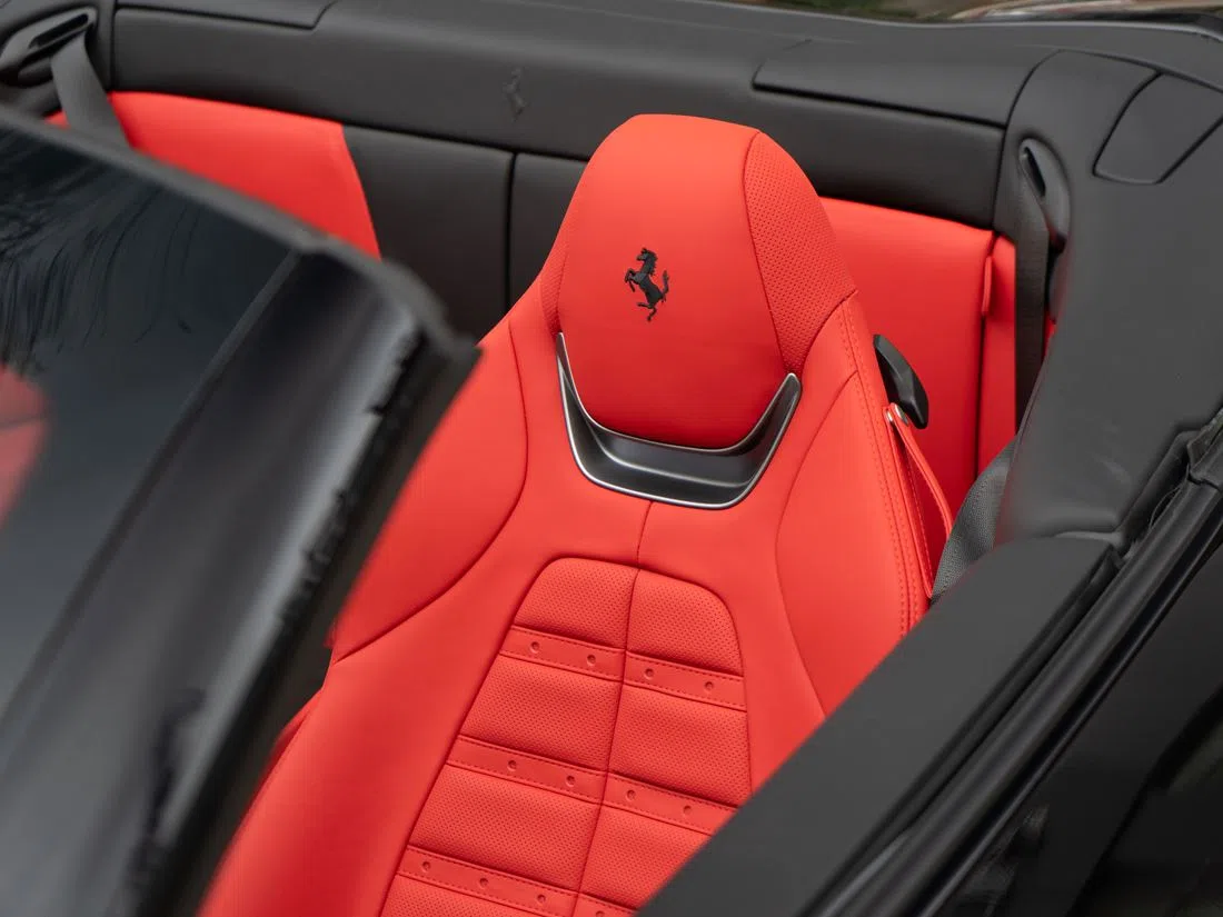 2020 Ferrari Portofino interior, seats, Rosso Ferrari