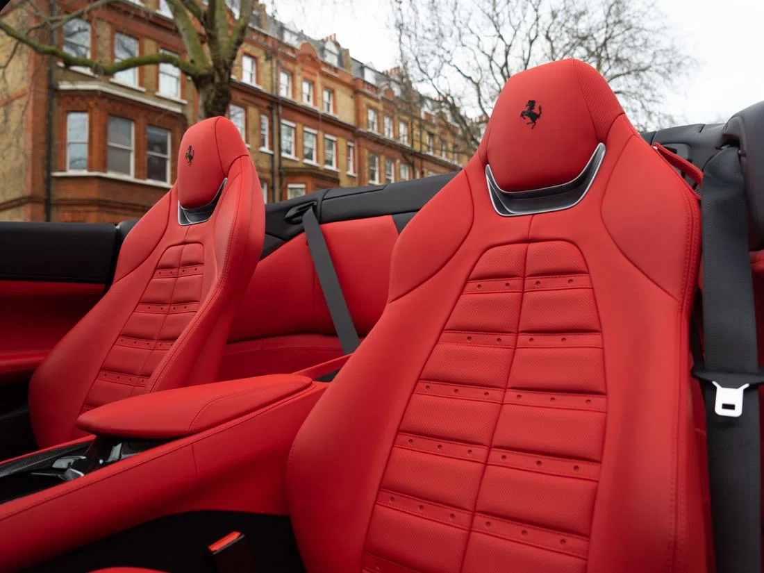 2020 Ferrari Portofino interior, seats, Rosso Ferrari