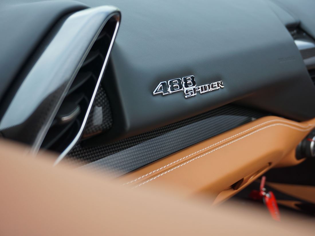 2018 Ferrari 488 Spider, 17/20