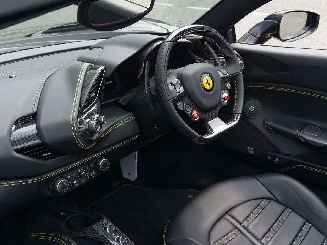 2018 Ferrari 488 Spider interior, dashboard, Nero