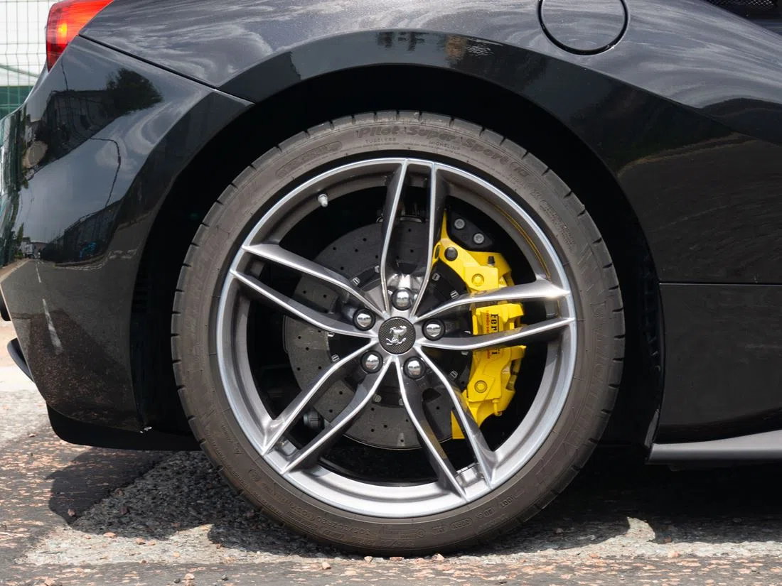 2018 Ferrari 488 Spider wheel
