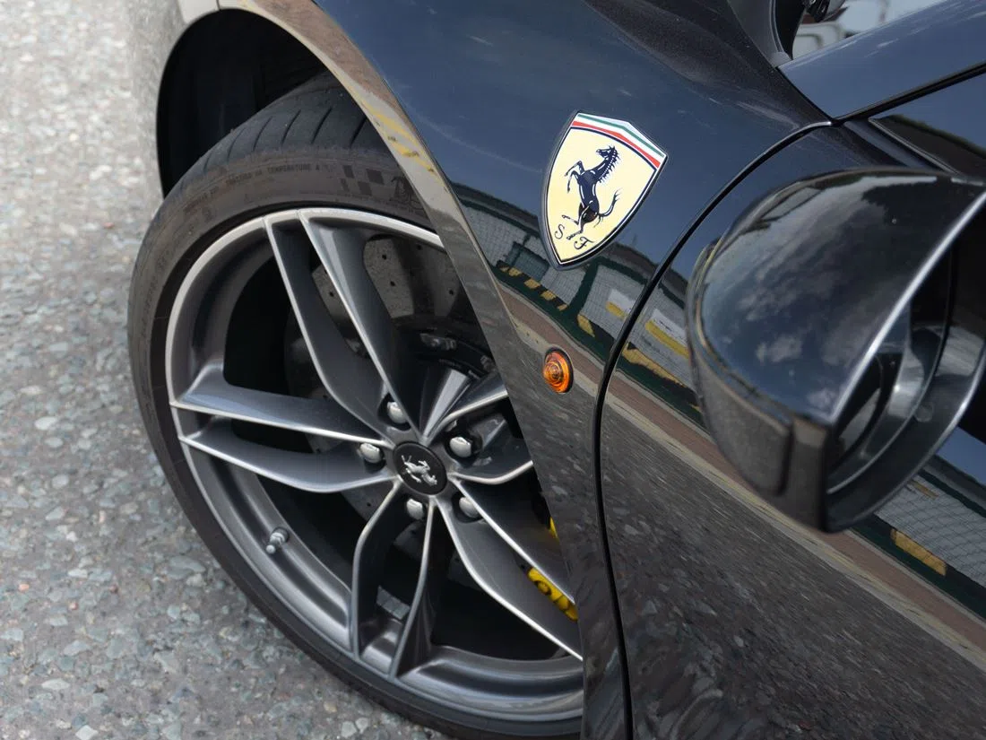 2018 Ferrari 488 Spider for sale, photo 13 of 20