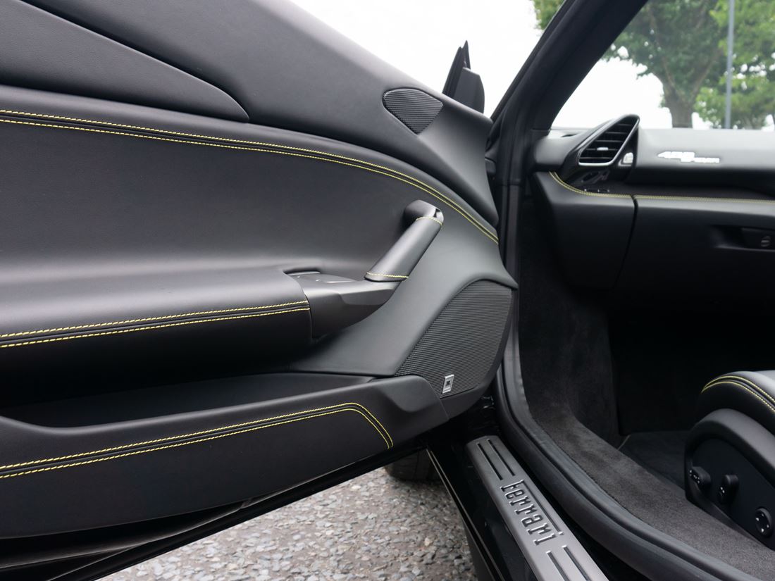 2018 Ferrari 488 Spider, 17/20