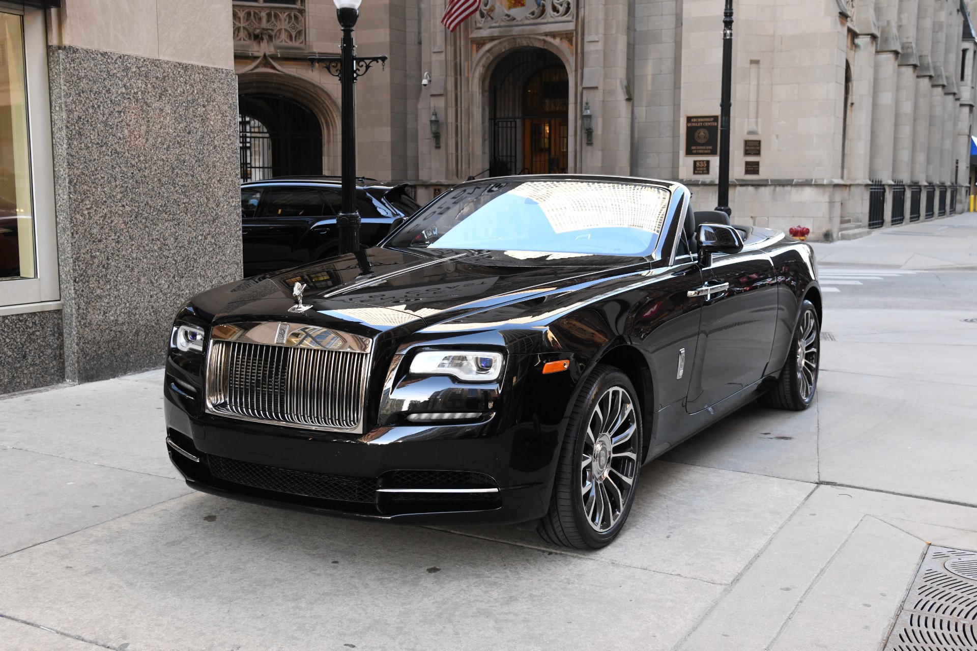 2018 Rolls-Royce Dawn, 2/18