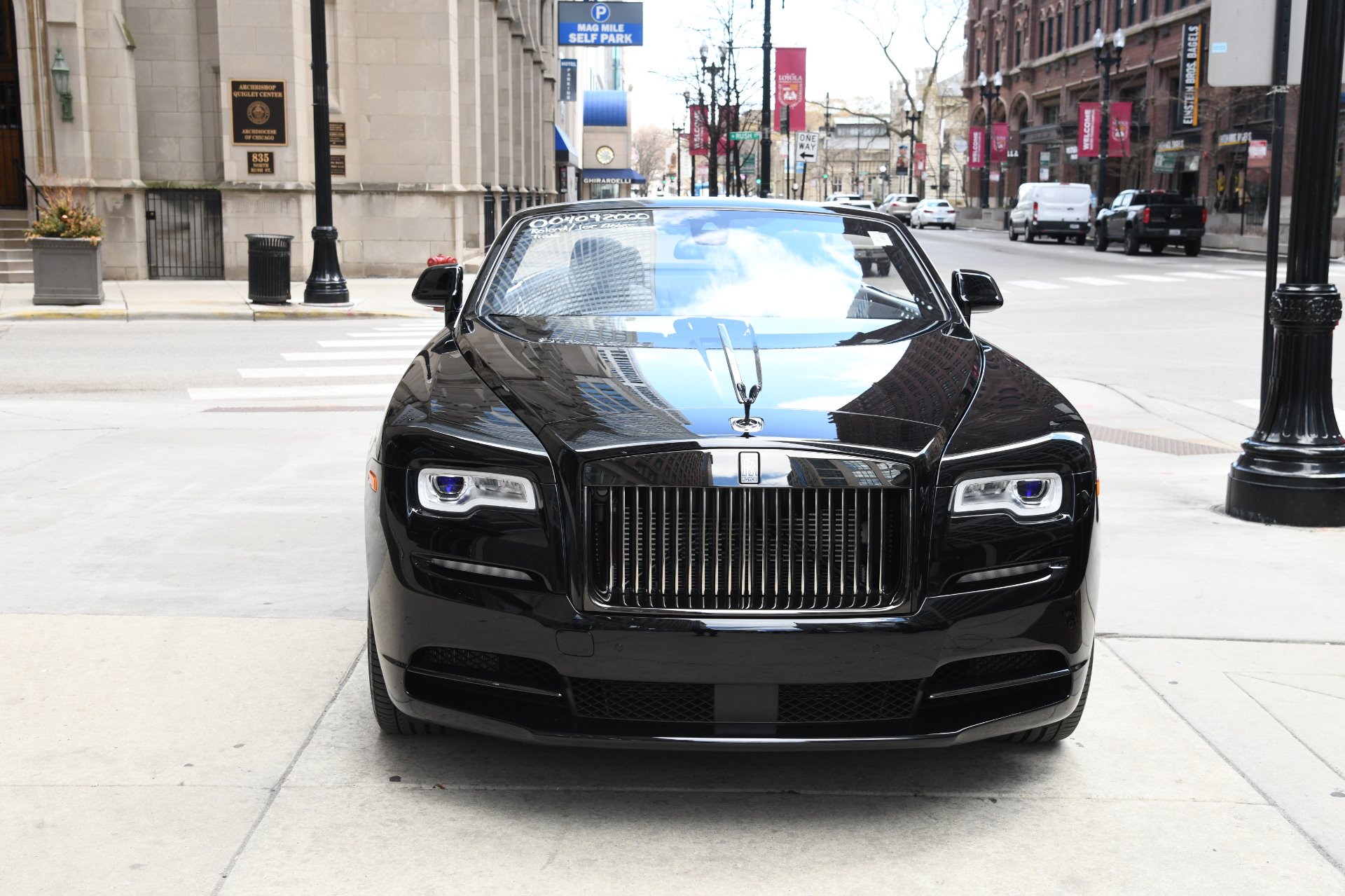 2018 Rolls-Royce Dawn, 2/19
