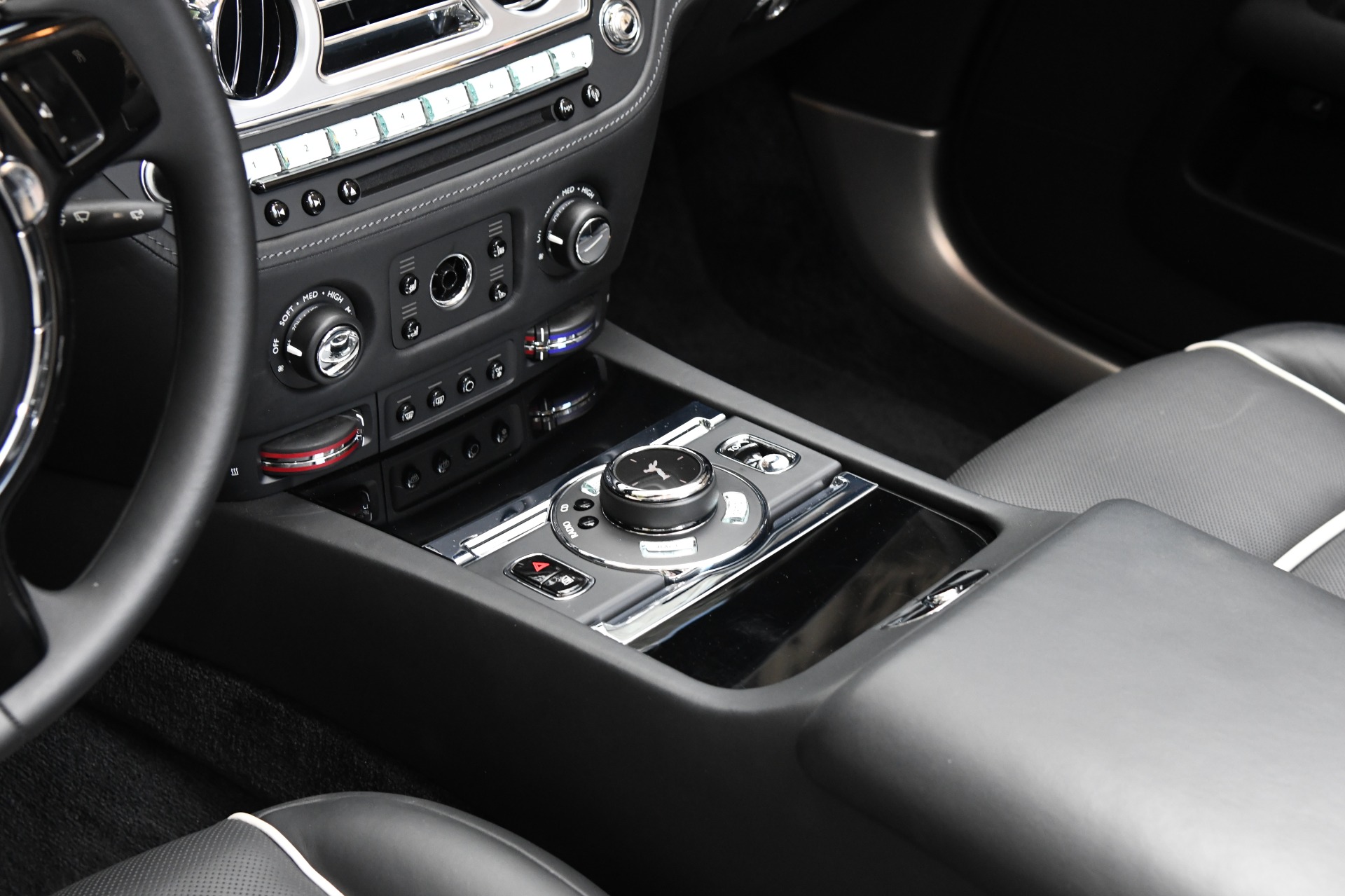 2017 Rolls-Royce Dawn, 13/20