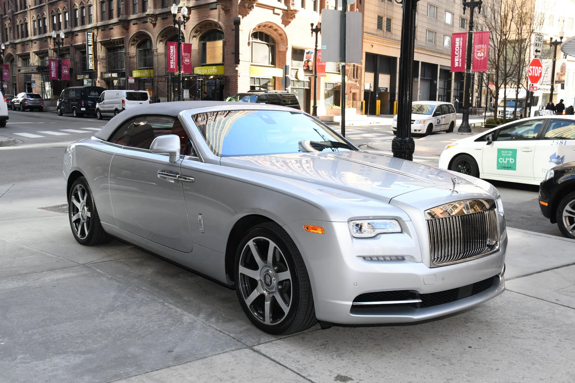 2017 Rolls-Royce Dawn for sale, exterior, Silber Metallic