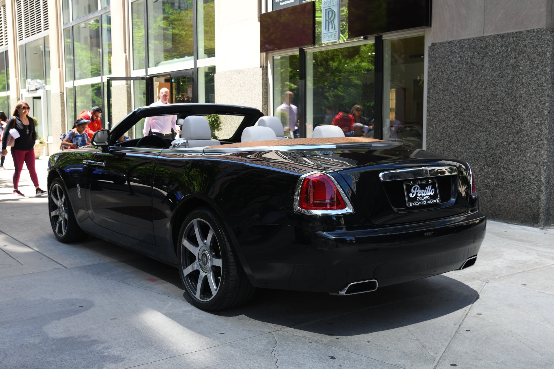 2017 Rolls-Royce Dawn, 5/18