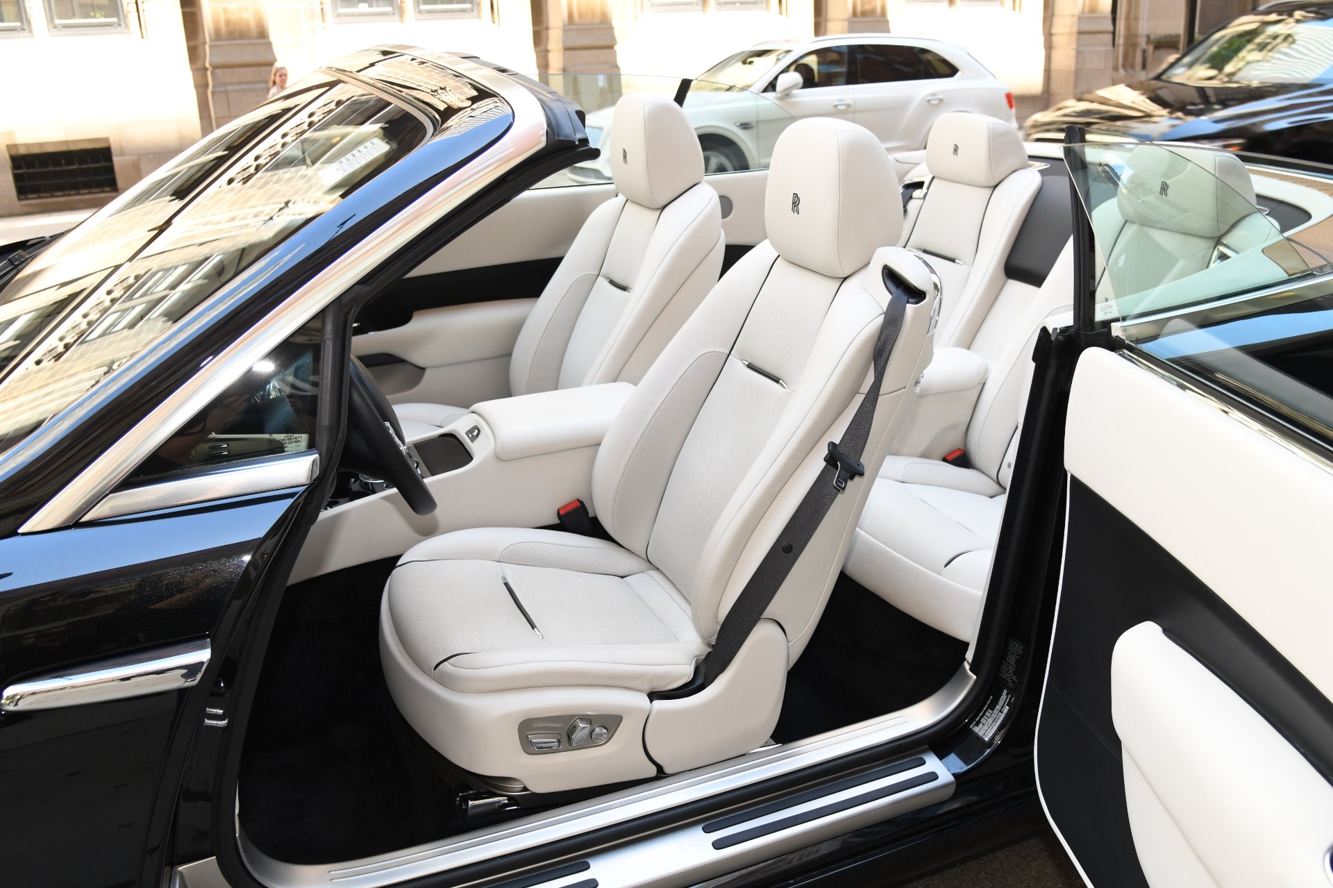 2017 Rolls-Royce Dawn, 7/18