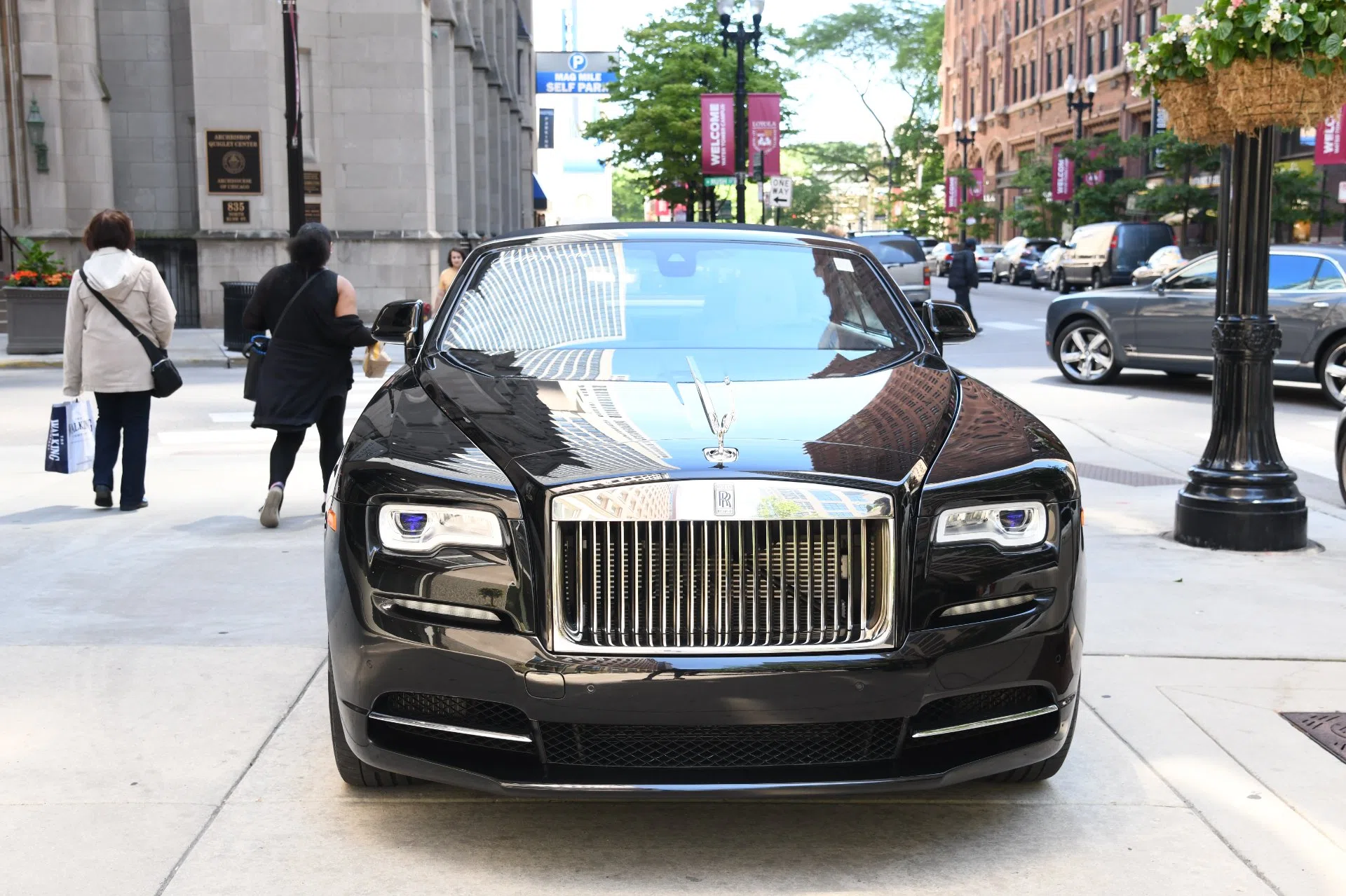 2017 Rolls-Royce Dawn for sale, exterior, Diamond Black