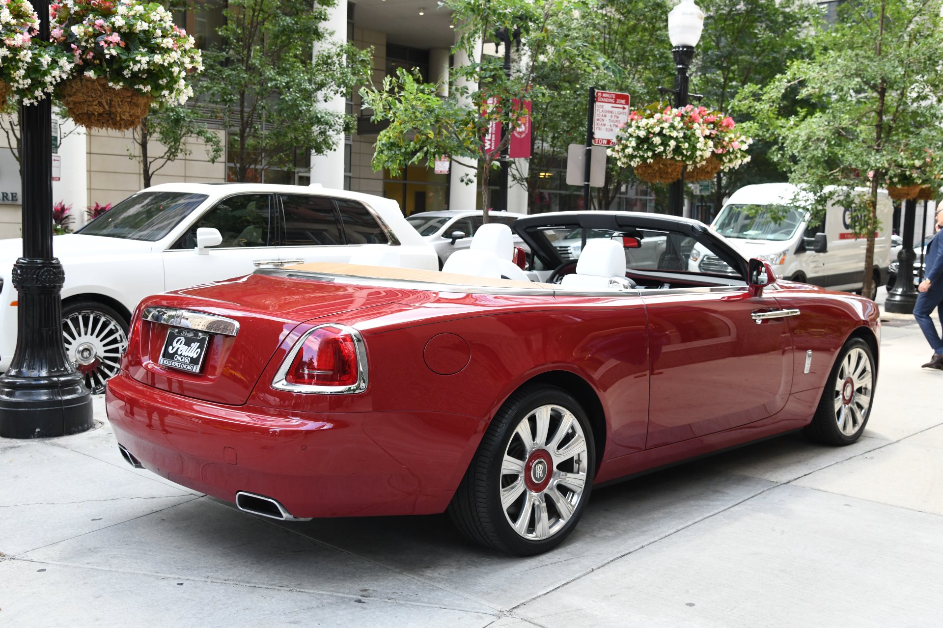 2017 Rolls-Royce Dawn, 4/22
