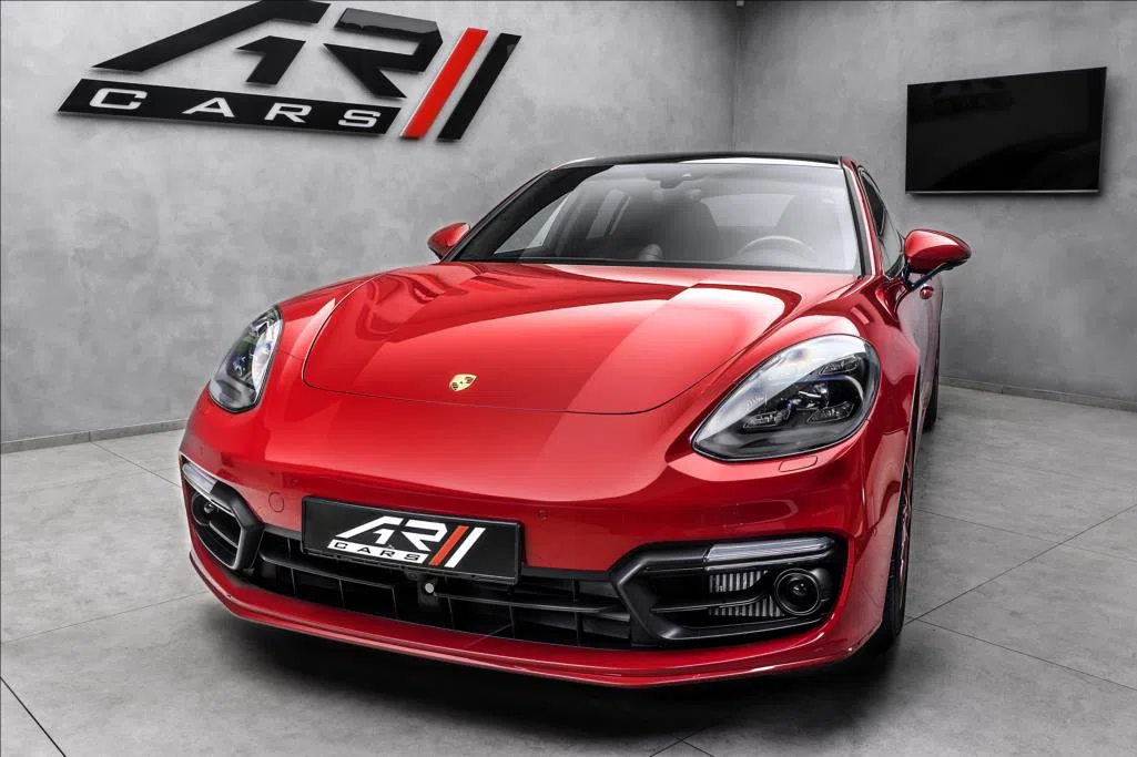2017 Porsche Panamera Turbo exclusive for sale, exterior, Red