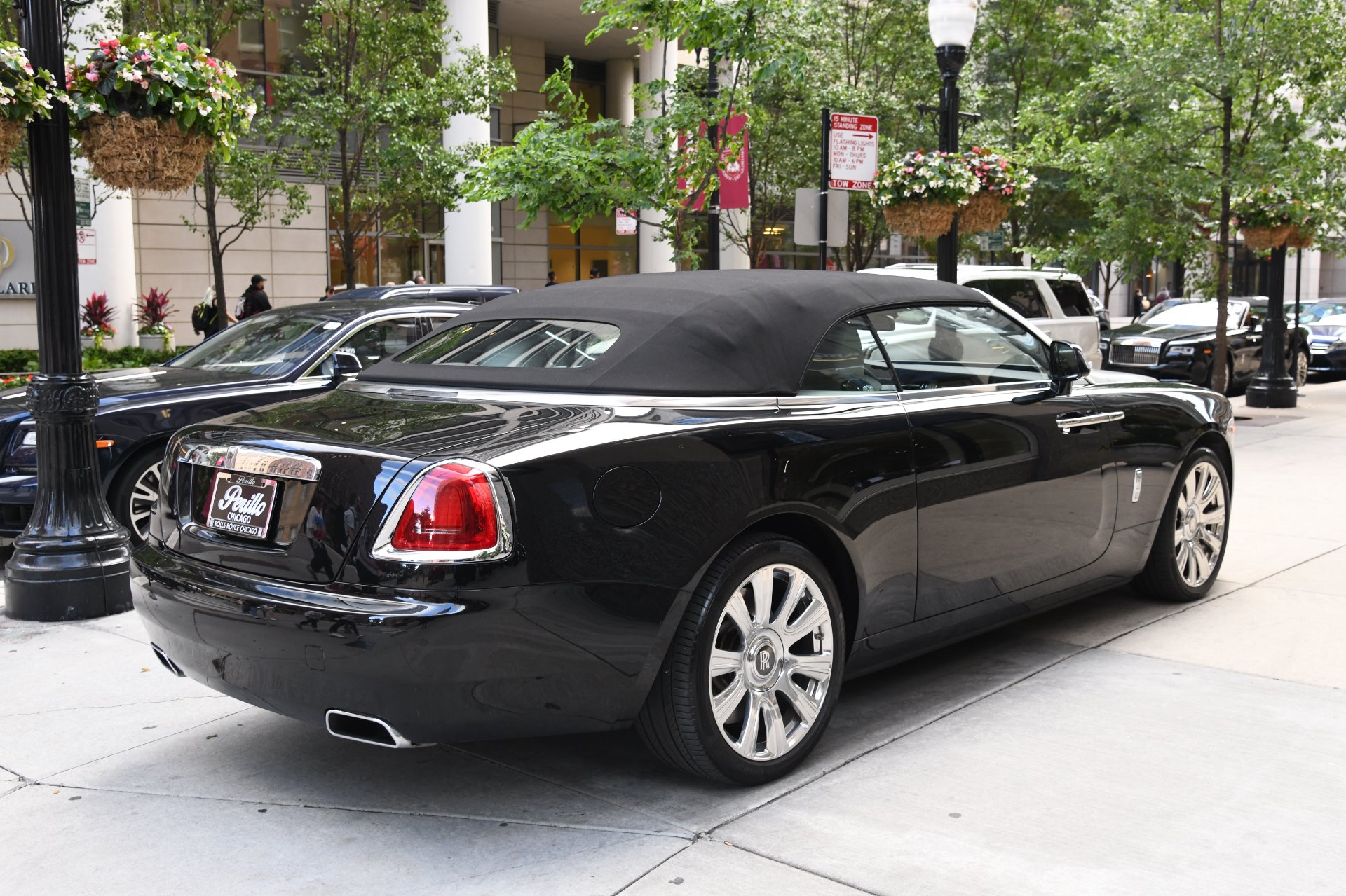 2016 Rolls-Royce Dawn, 16/18