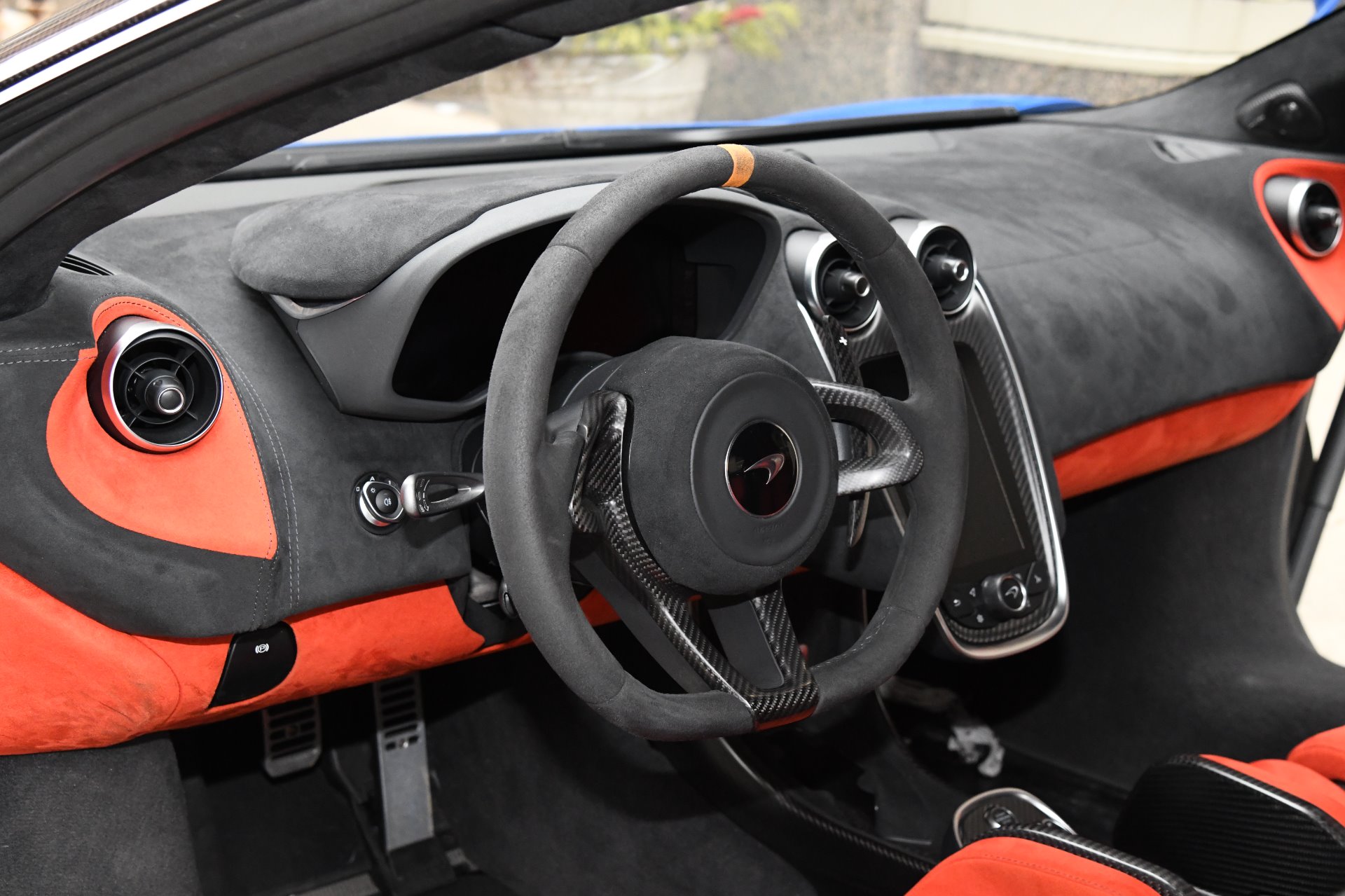 2019 McLaren 600LT, 8/20