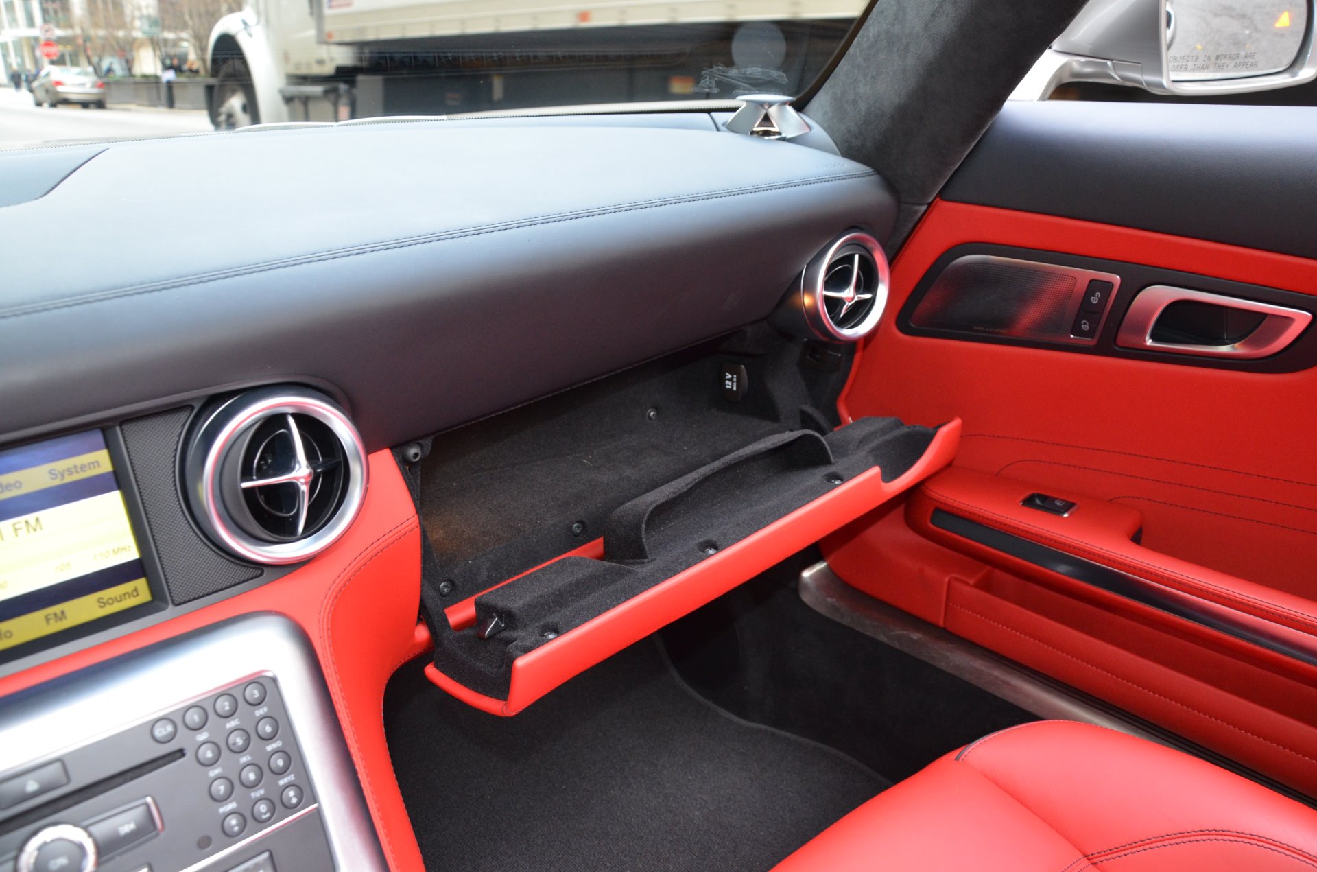 2012 Mercedes-Benz SLS AMG ROADSTER, 13/20
