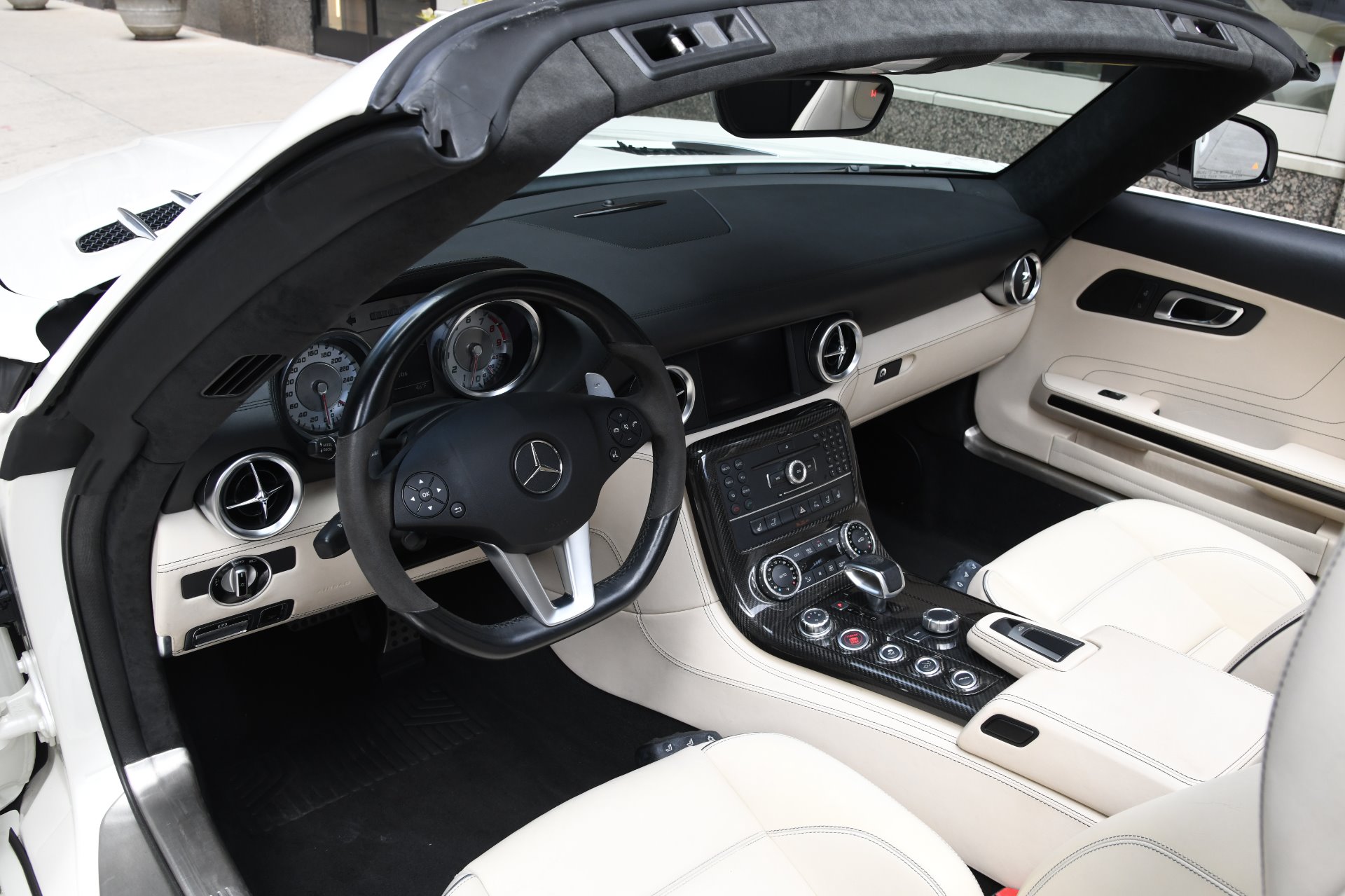 2012 Mercedes-Benz SLS AMG ROADSTER, 10/20