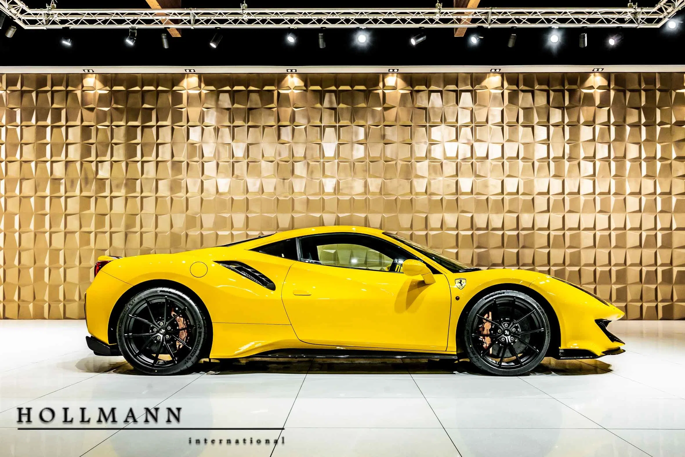 2020 Ferrari 488 Pista for sale, exterior, Giallo Triplo Strato