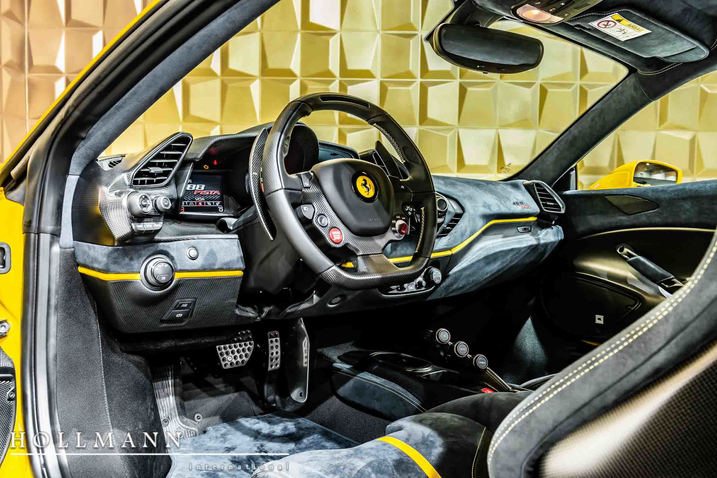 2020 Ferrari 488 Pista, 9/14