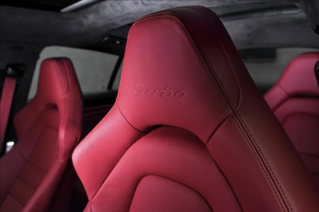 2017 Porsche Panamera Turbo exclusive interior, seats, Balck