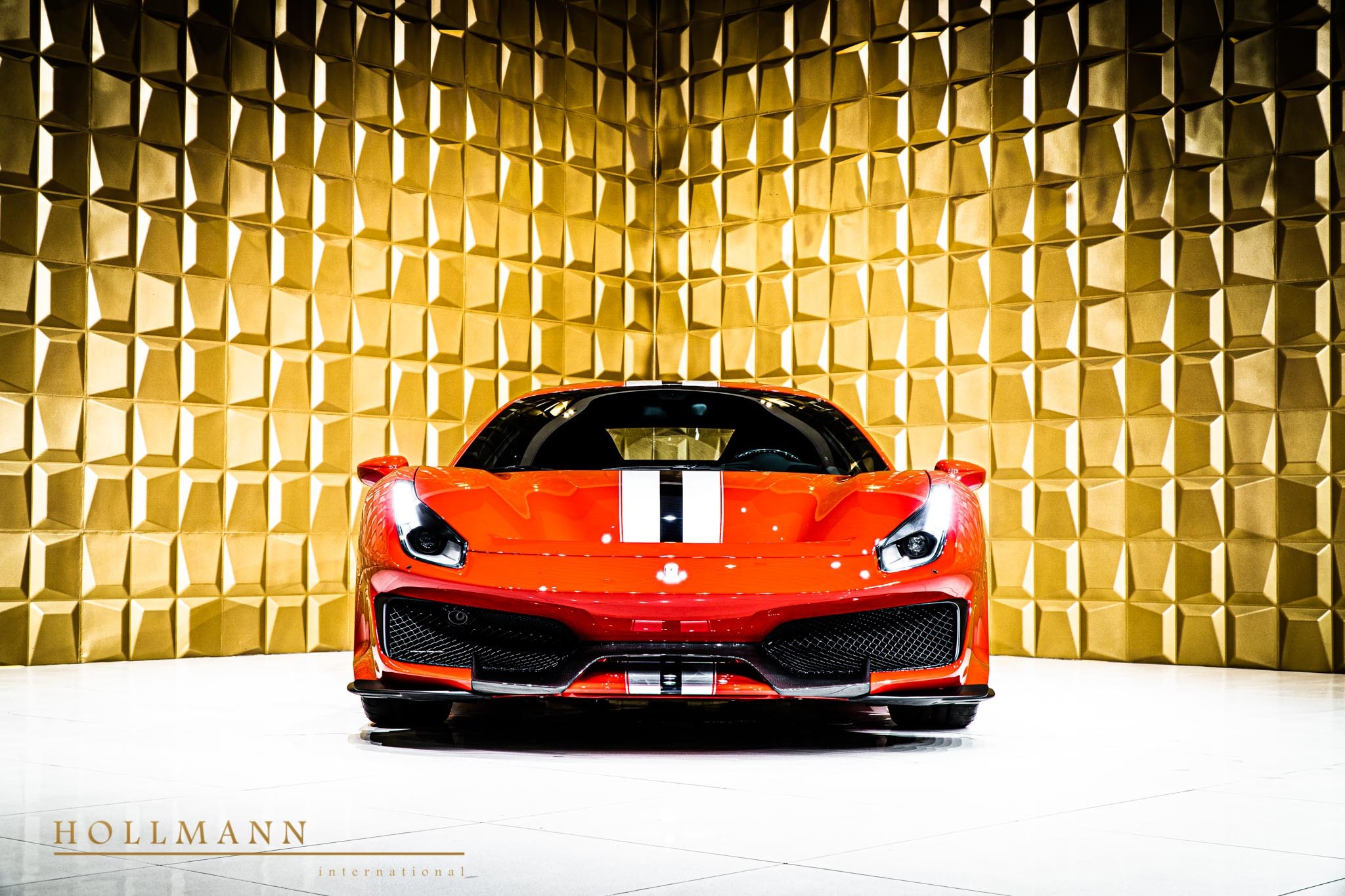 2020 Ferrari 488 Pista, 2/17