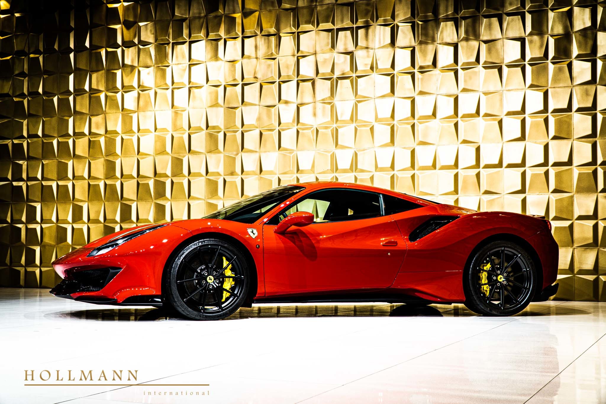 2020 Ferrari 488 Pista, 3/17