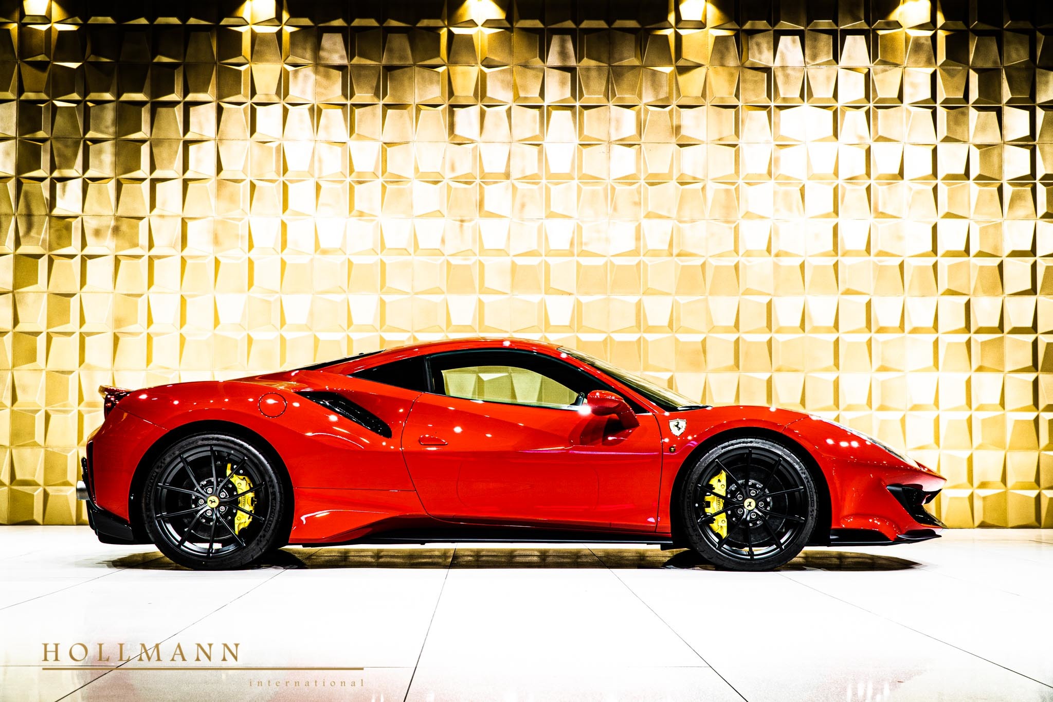 2020 Ferrari 488 Pista, 5/17