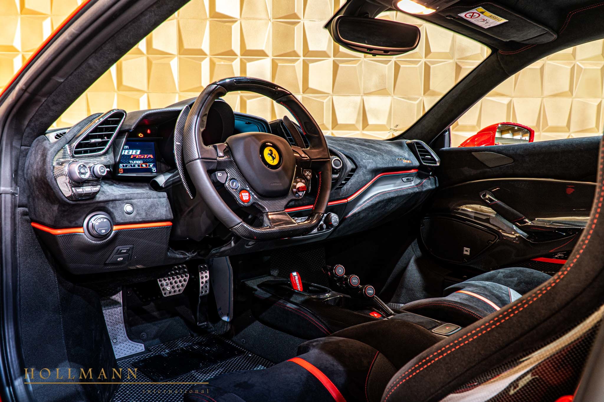 2020 Ferrari 488 Pista, 9/17