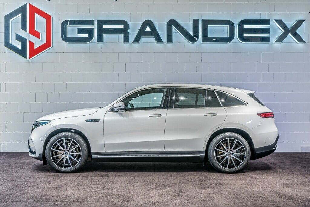 2020 Mercedes-Benz EQC 400 4M, 2/20