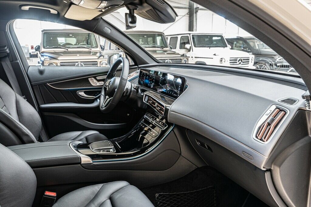 2020 Mercedes-Benz EQC 400 4M, 17/20