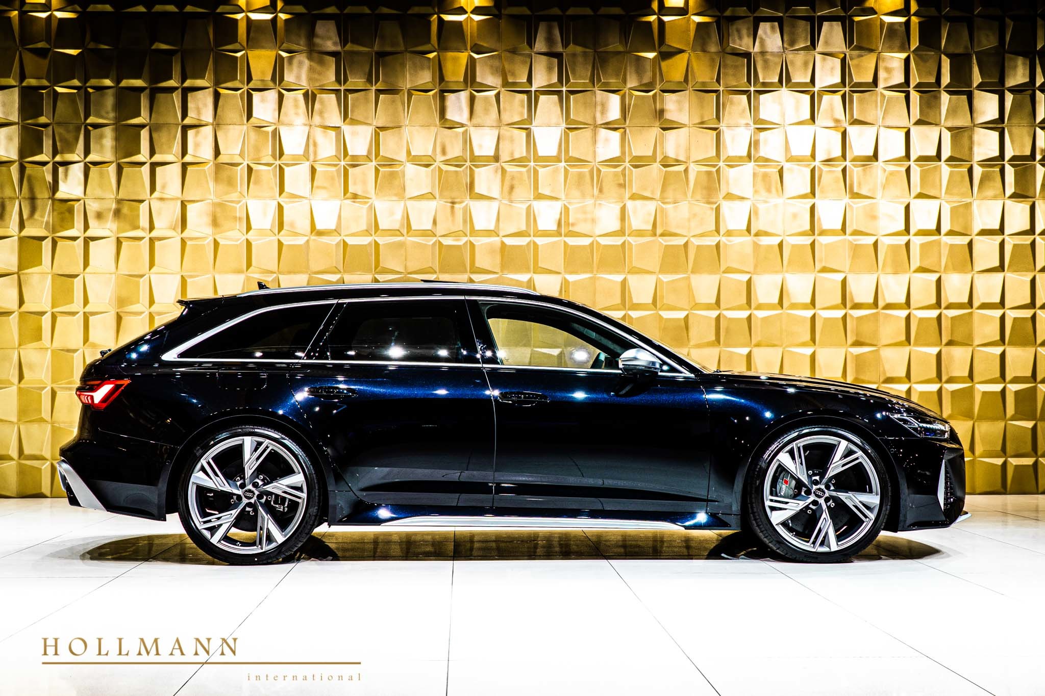 2020 Audi RS6 Avant, 2/20