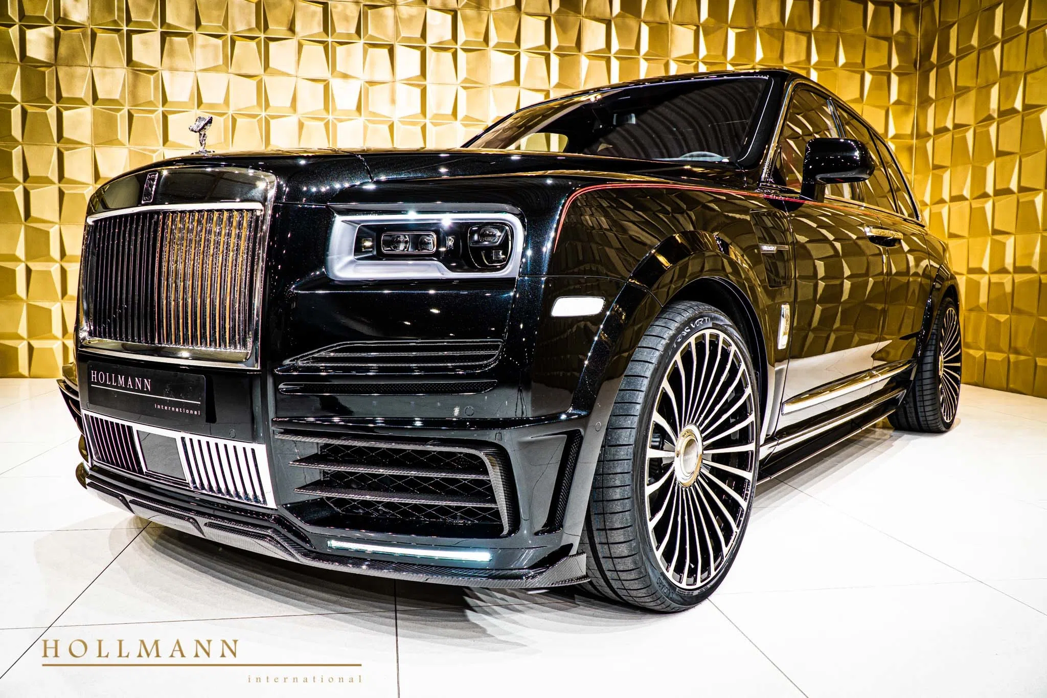 2020 Mansory Cullinan for sale, exterior, Black Diamond