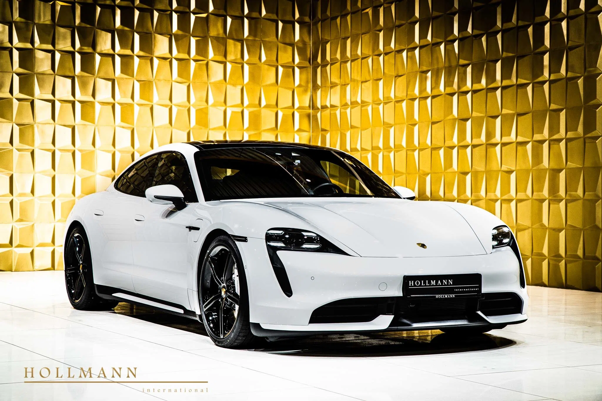 2020 Porsche Taycan Turbo